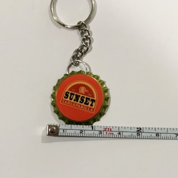 Fallout New Vegas Sunset Sarsaparilla Cap Keychain - 3.5inch Keychain - Picture 7 of 8